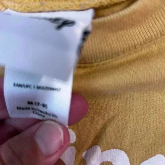 Disney sweatshirt. Size medium 7-9. Winnie the Pooh. Preowned. - Picture 2 of 6